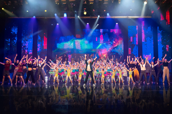 "&Dcy;&vcy;&icy;&zhcy;&iecy;&ncy;&icy;&iecy; &vcy;&pcy;&iecy;&rcy;&iocy;&dcy;"