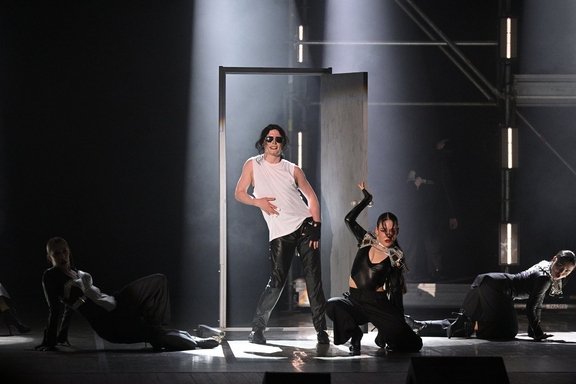 "THIS IS" &Tcy;&rcy;&icy;&bcy;&softcy;&yucy;&tcy;-&shcy;&ocy;&ucy; Michael Jackson