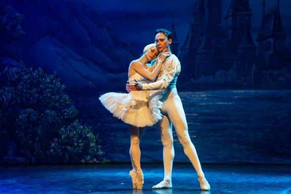 &Bcy;&acy;&lcy;&iecy;&tcy; &laquo;&Lcy;&iecy;&bcy;&iecy;&dcy;&icy;&ncy;&ocy;&iecy; &ocy;&zcy;&iecy;&rcy;&ocy;&raquo;